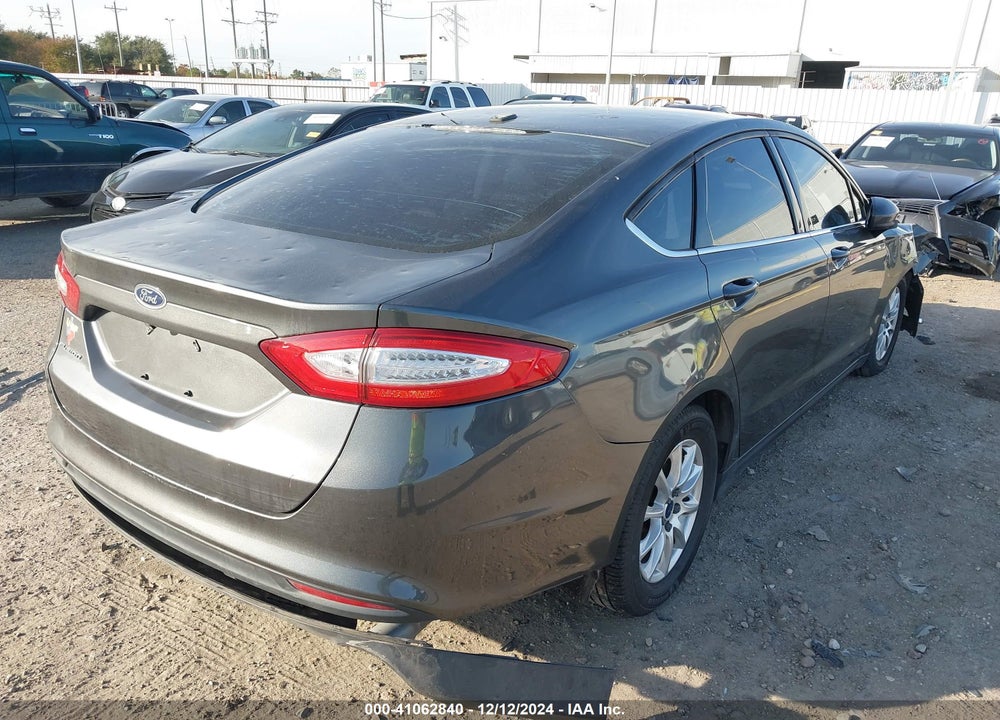 2016 FORD FUSION S VIN: 1FA6P0G74G5118029