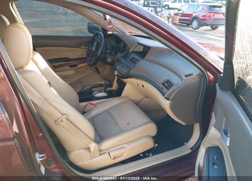 2010 HONDA ACCORD VIN: 1HGCP2F83AA059056