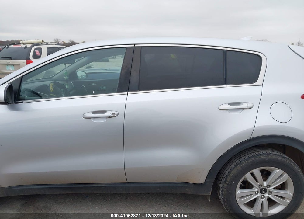 2018 KIA SPORTAGE LX VIN: KNDPM3ACXJ7331500