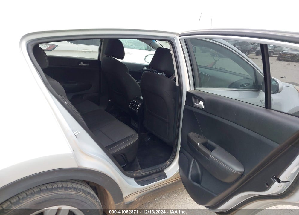 2018 KIA SPORTAGE LX VIN: KNDPM3ACXJ7331500