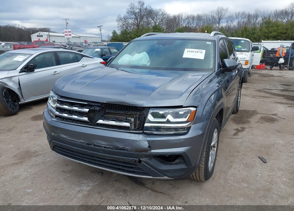2018 VOLKSWAGEN ATLAS 3.6L V6 SE VIN: 1V2CR2CA2JC505345
