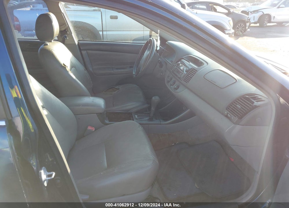 2004 TOYOTA CAMRY LE VIN: JTDBE32K440268873