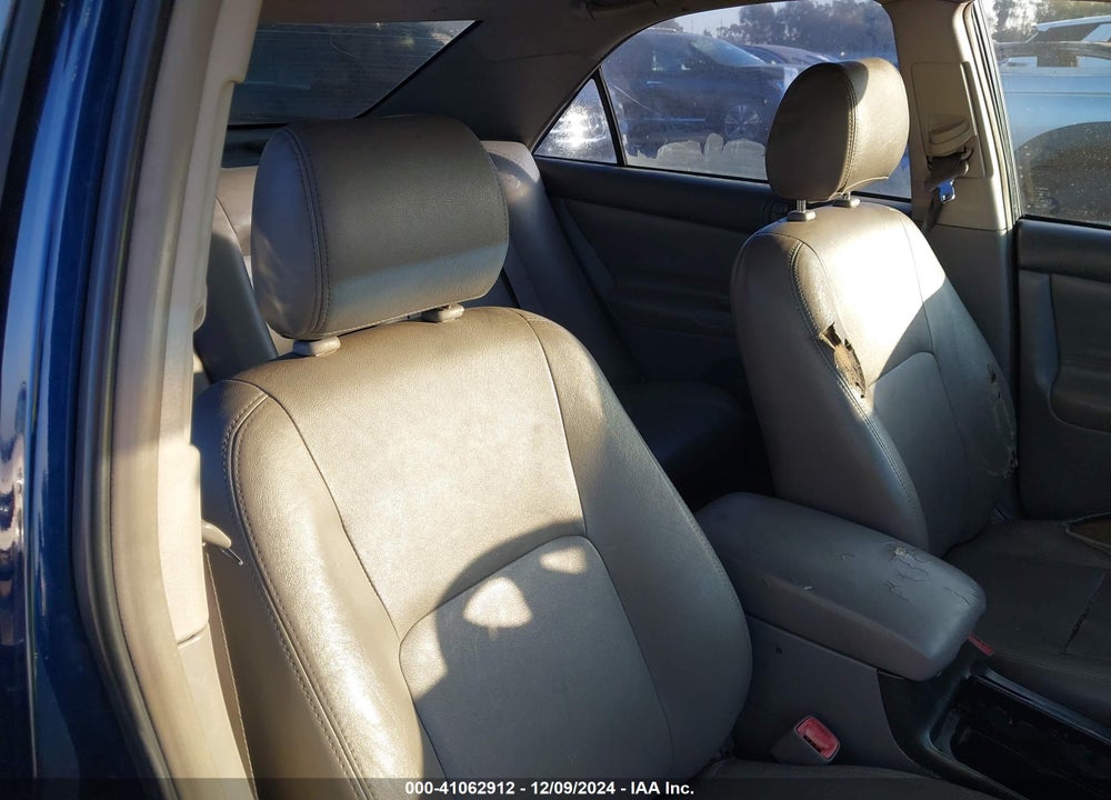 2004 TOYOTA CAMRY LE VIN: JTDBE32K440268873