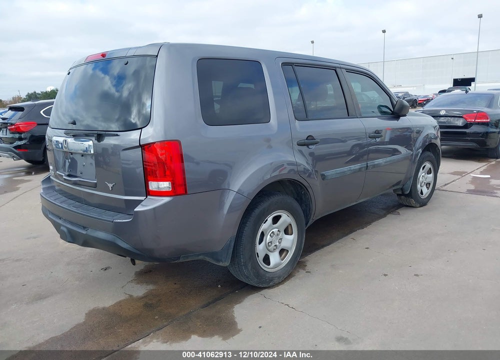 2014 HONDA PILOT LX VIN: 5FNYF3H28EB005044