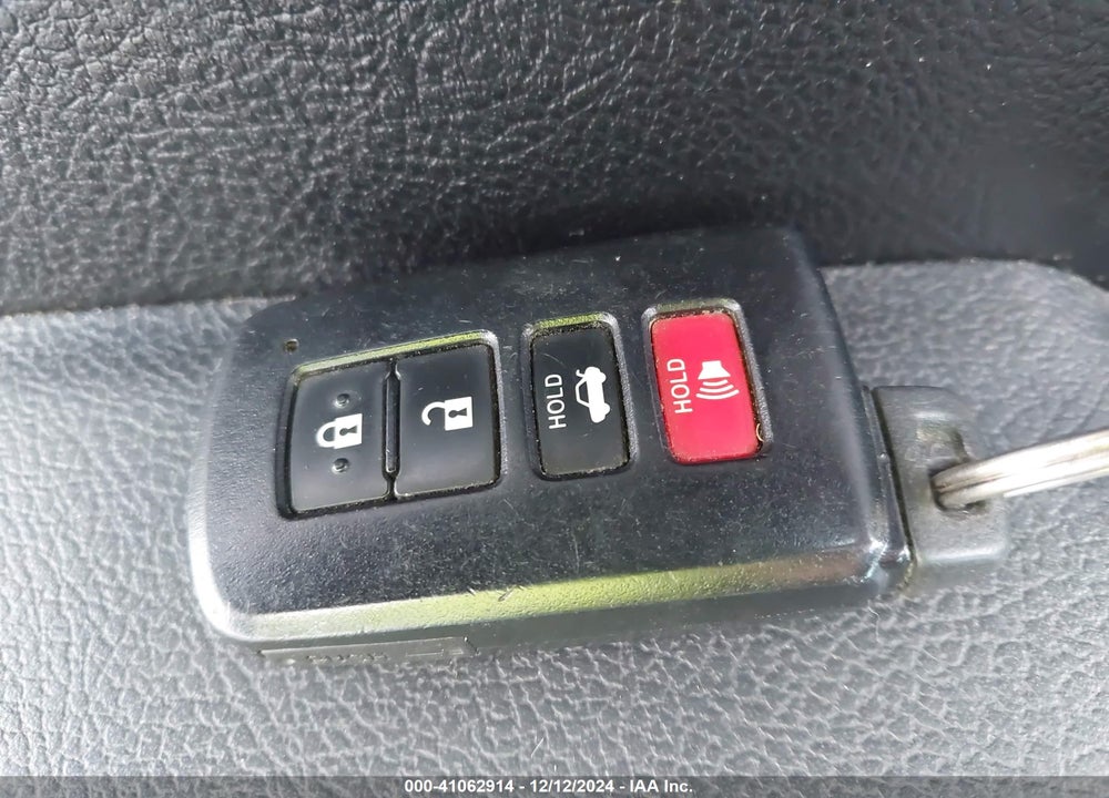 2015 TOYOTA CAMRY HYBRID LE VIN: 4T1BD1FK4FU164201