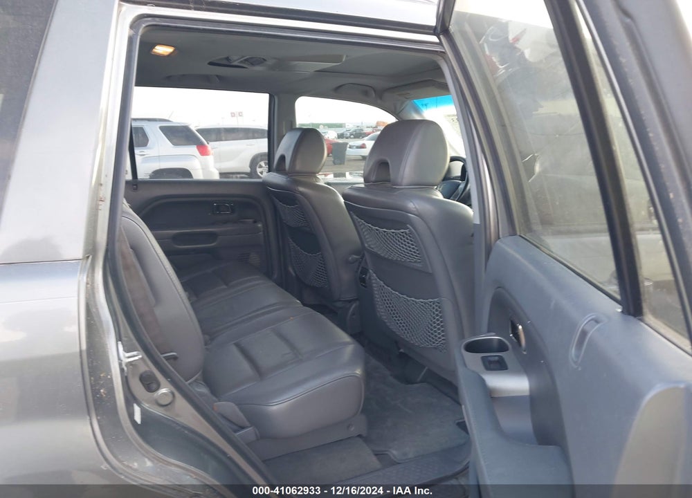 2007 HONDA PILOT EX-L VIN: 5FNYF28617B008464