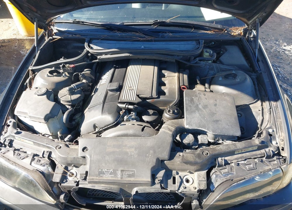 2004 BMW 330I VIN: WBAEV53424KM34785