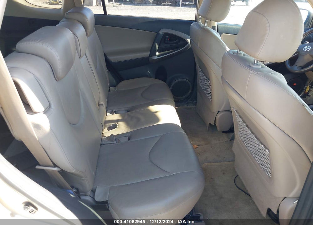 2008 TOYOTA RAV4 LIMITED VIN: JTMBD31V586073110