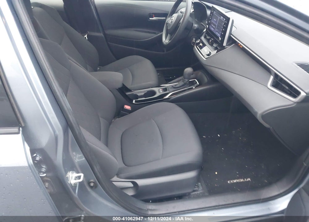 2021 TOYOTA COROLLA LE VIN: JTDEPMAE0MJ163301
