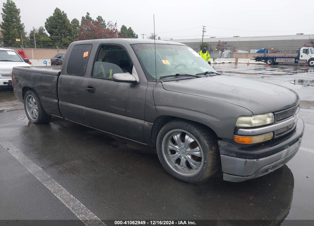 2001 CHEVROLET SILVERADO 1500 LS VIN: 1GCEC19T41Z141568