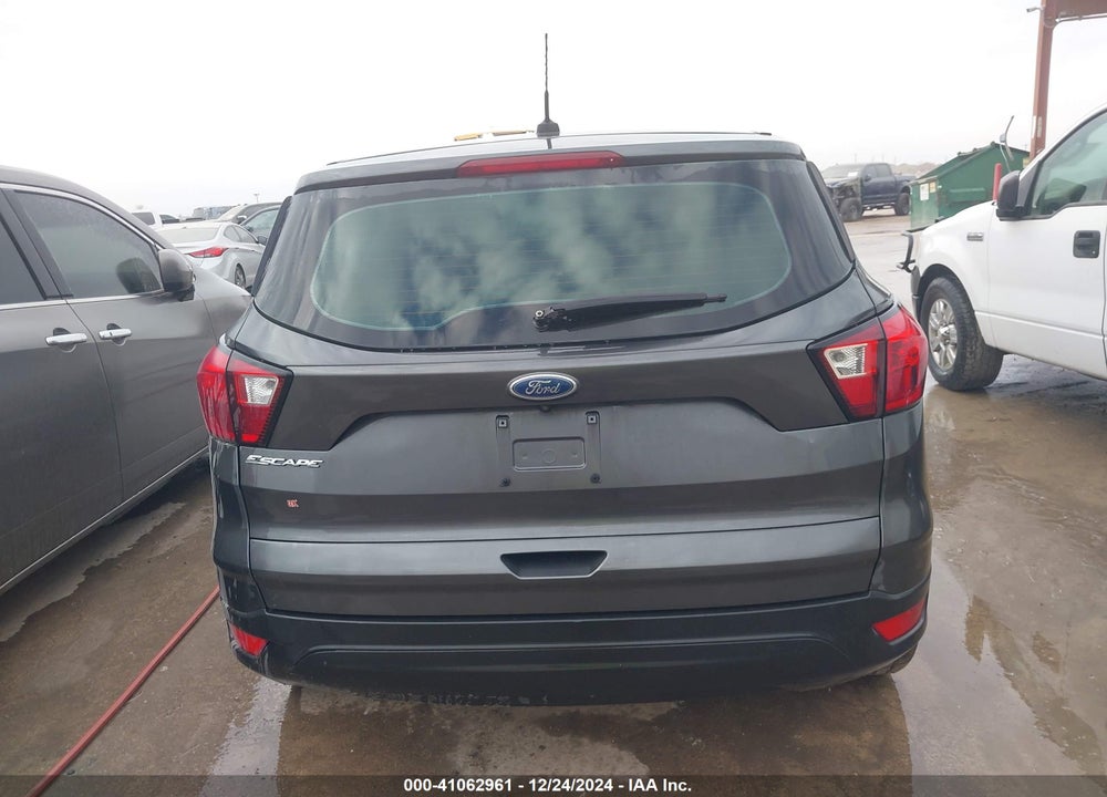 2019 FORD ESCAPE S VIN: 1FMCU0F75KUB57102