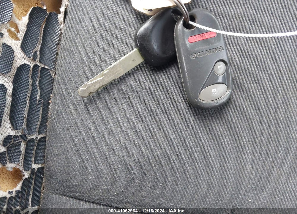2005 HONDA ELEMENT EX VIN: 5J6YH28685L019895