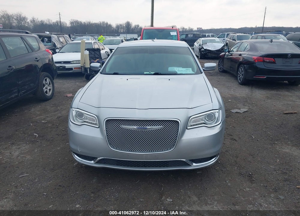 2019 CHRYSLER 300 VIN: 2C3CCAAG0KH755691