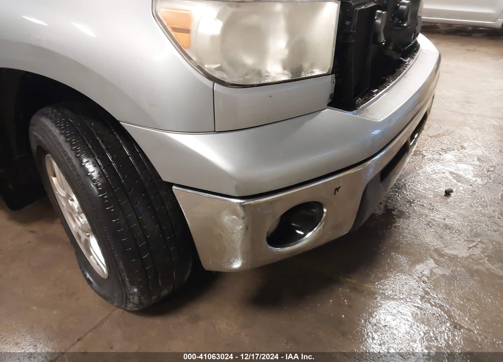 2009 TOYOTA TUNDRA SR5 5.7L V8 VIN: 5TFDW54119X090814
