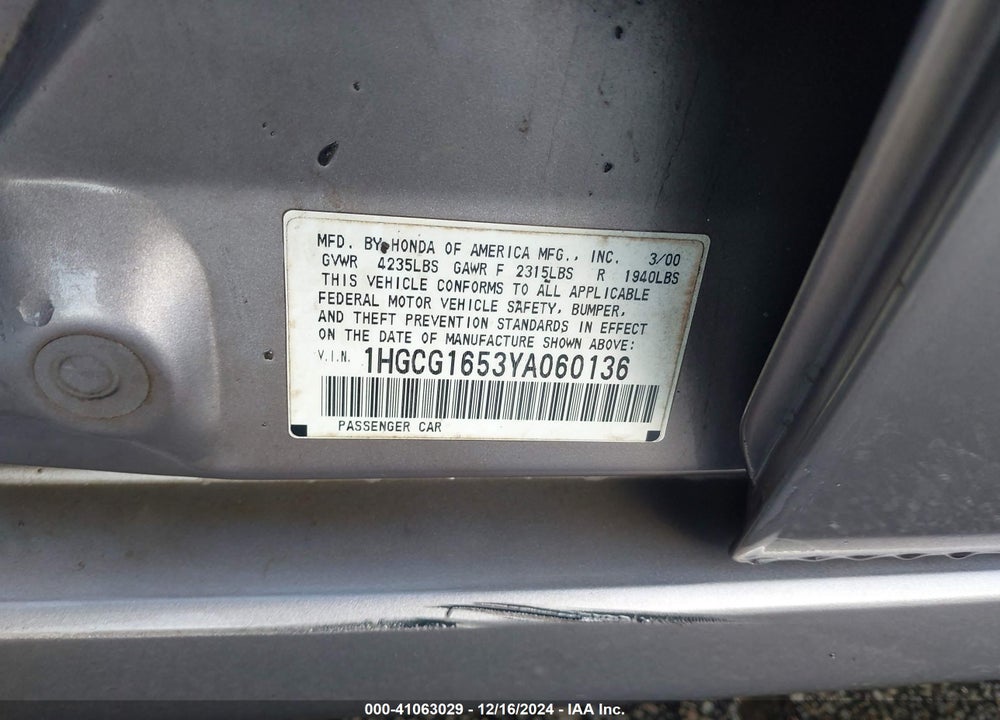 2000 HONDA ACCORD 3.0 EX VIN: 1HGCG1653YA060136