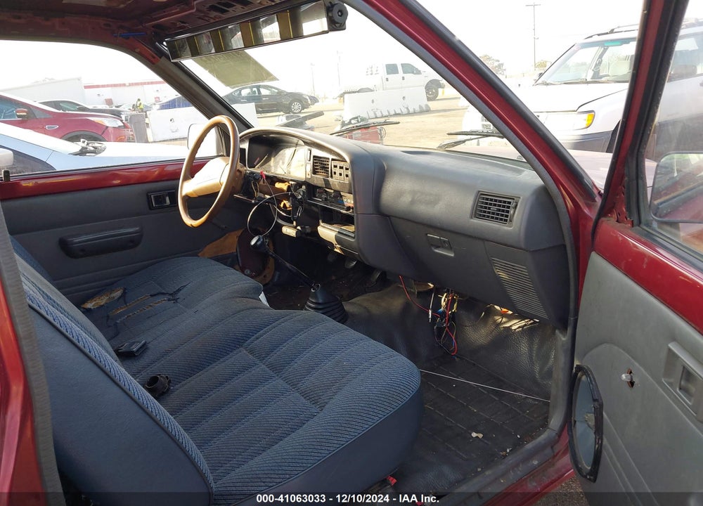 1991 TOYOTA PICKUP 1/2 TON SHORT WHEELBASE VIN: JT4RN81A1M0060082