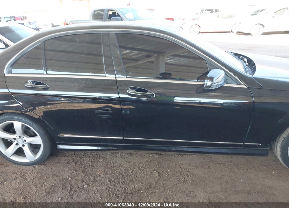 2014 MERCEDES-BENZ C CLASS VIN: WDDGF4HB7EA966752