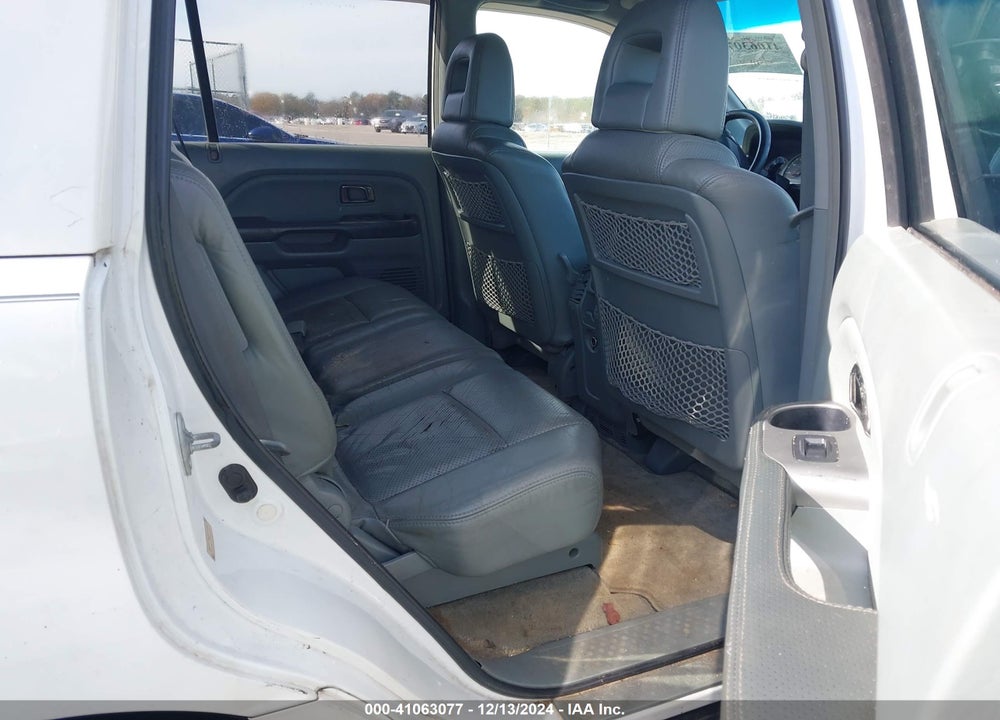 2004 HONDA PILOT EX-L VIN: 2HKYF18574H505713