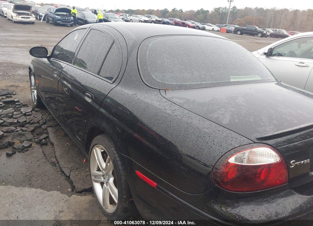 2005 JAGUAR S-TYPE 4.2L V8 R VIN: SAJWA03V551N16808