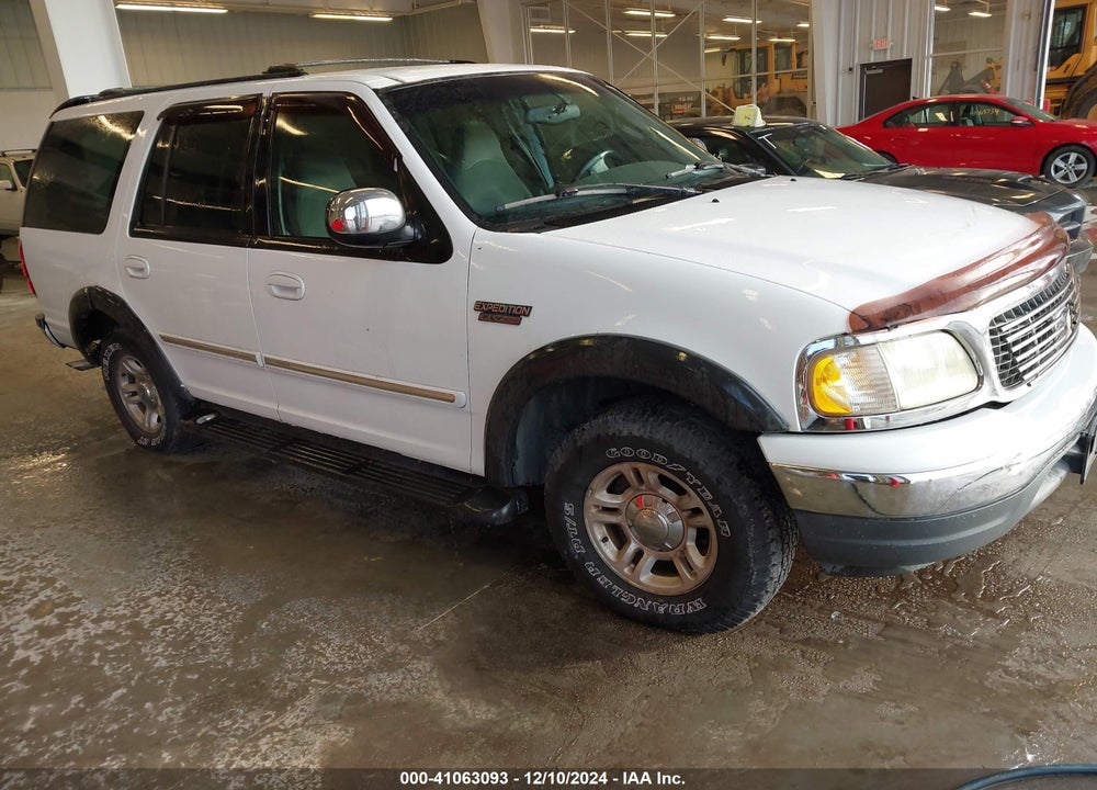 2002 FORD EXPEDITION XLT VIN: 1FMRU15L22LA14970