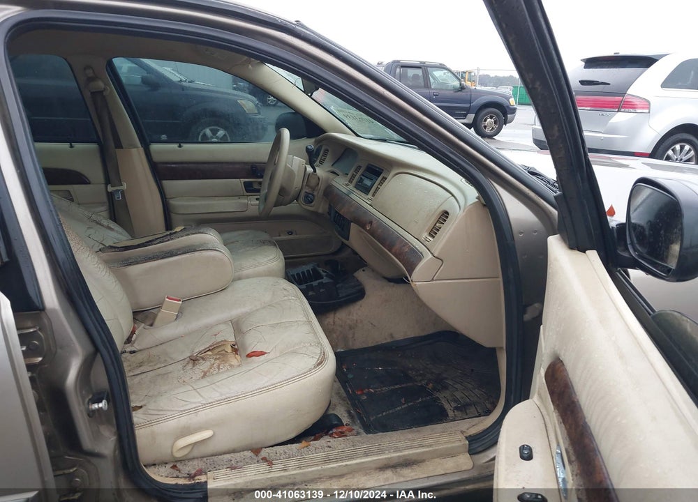 2006 MERCURY GRAND MARQUIS GS VIN: 2MEFM74V46X609355
