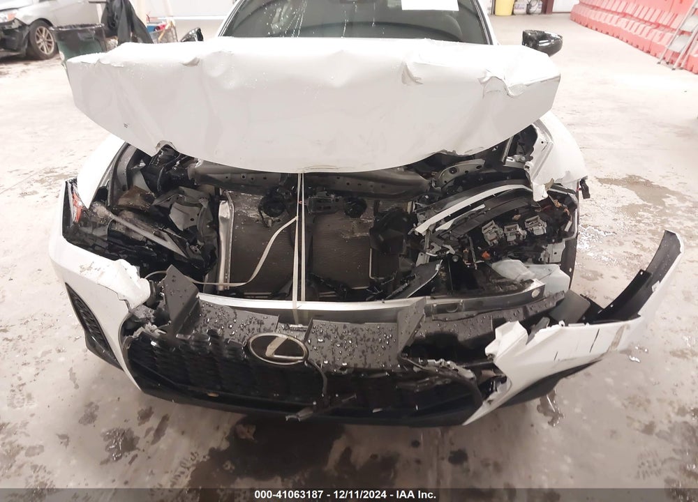 2024 LEXUS IS VIN: JTHAP1D25R5005422