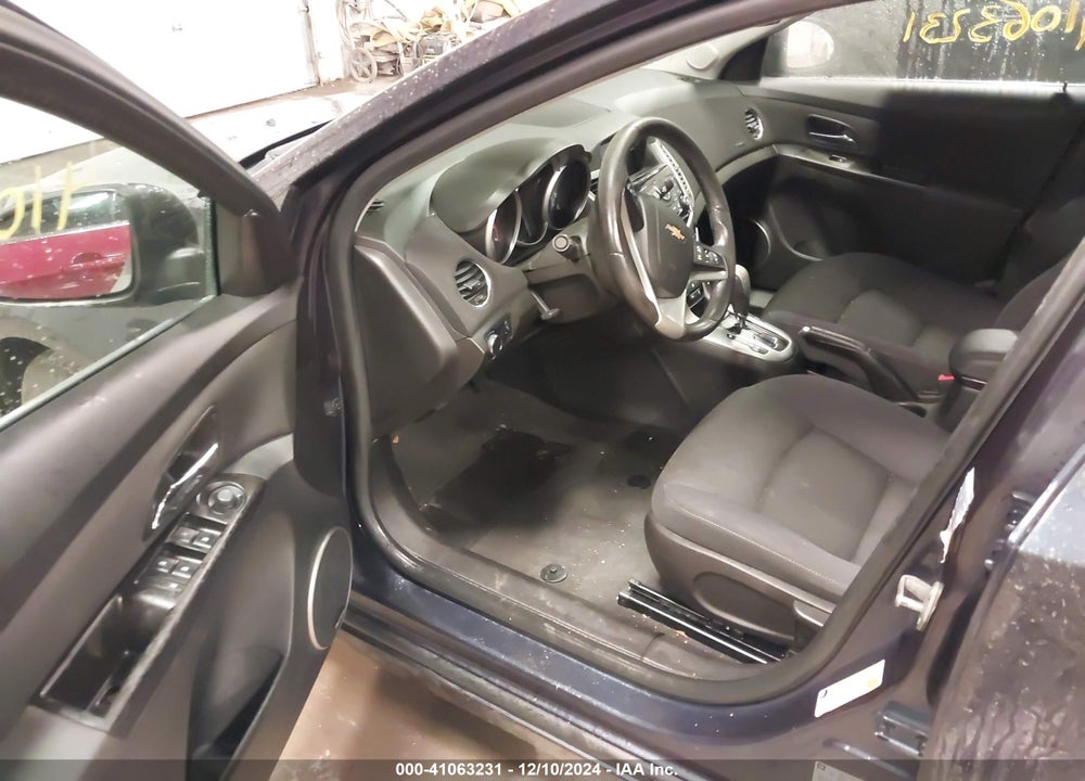 2014 CHEVROLET CRUZE 1LT AUTO VIN: 1G1PC5SB8E7330557