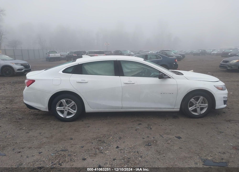 2022 CHEVROLET MALIBU VIN: 1G1ZD5ST1NF151507