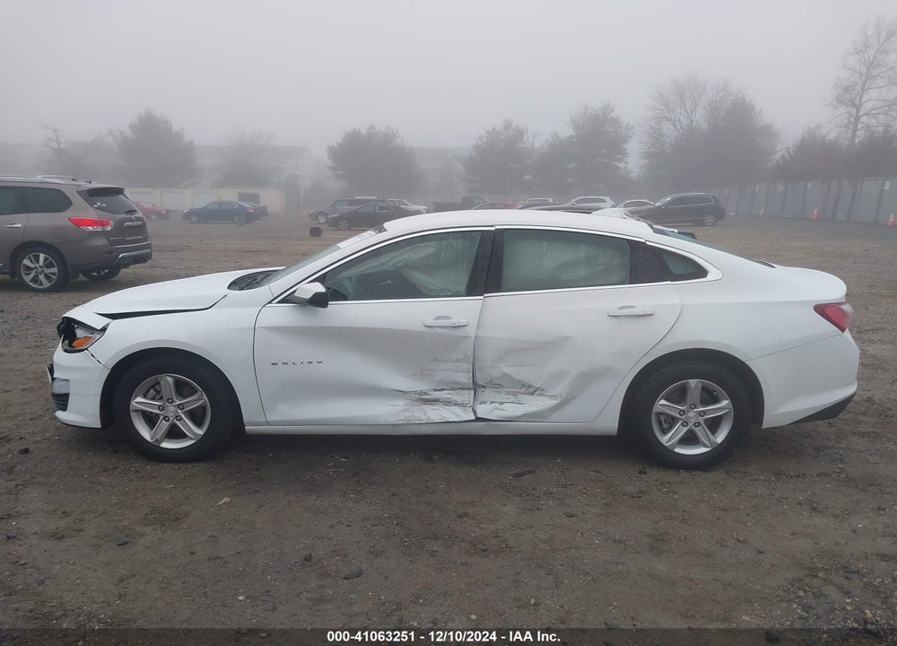 2022 CHEVROLET MALIBU VIN: 1G1ZD5ST1NF151507