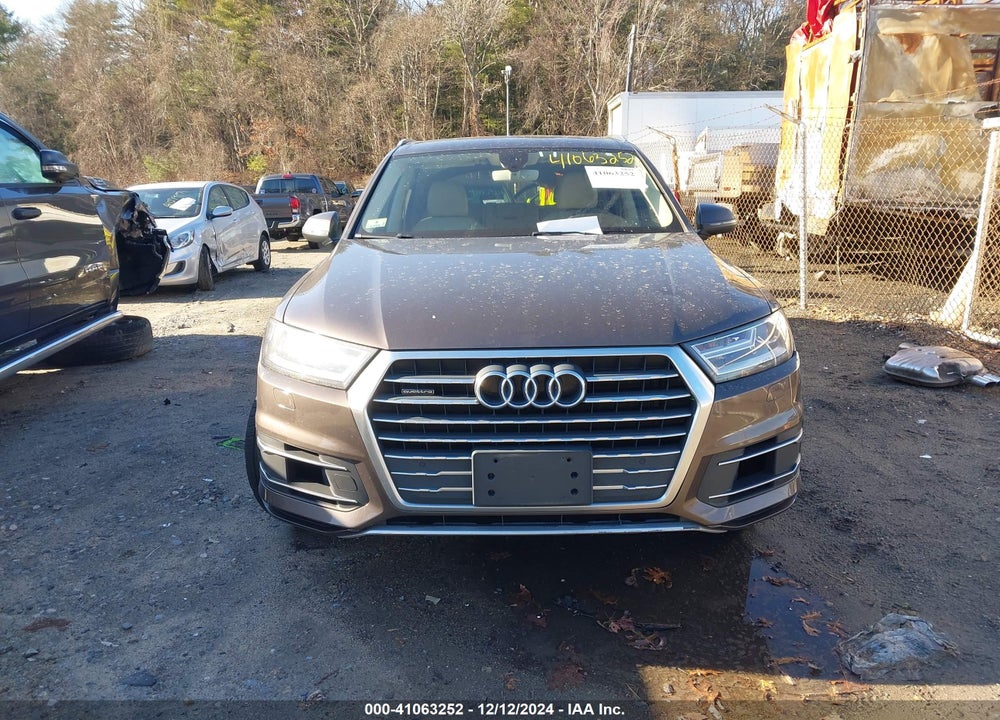 2017 AUDI Q7 3.0T PREMIUM VIN: WA1LAAF76HD018473