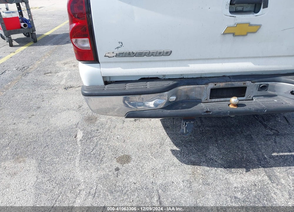 2004 CHEVROLET SILVERADO 1500 LS VIN: 2GCEC19V341101996