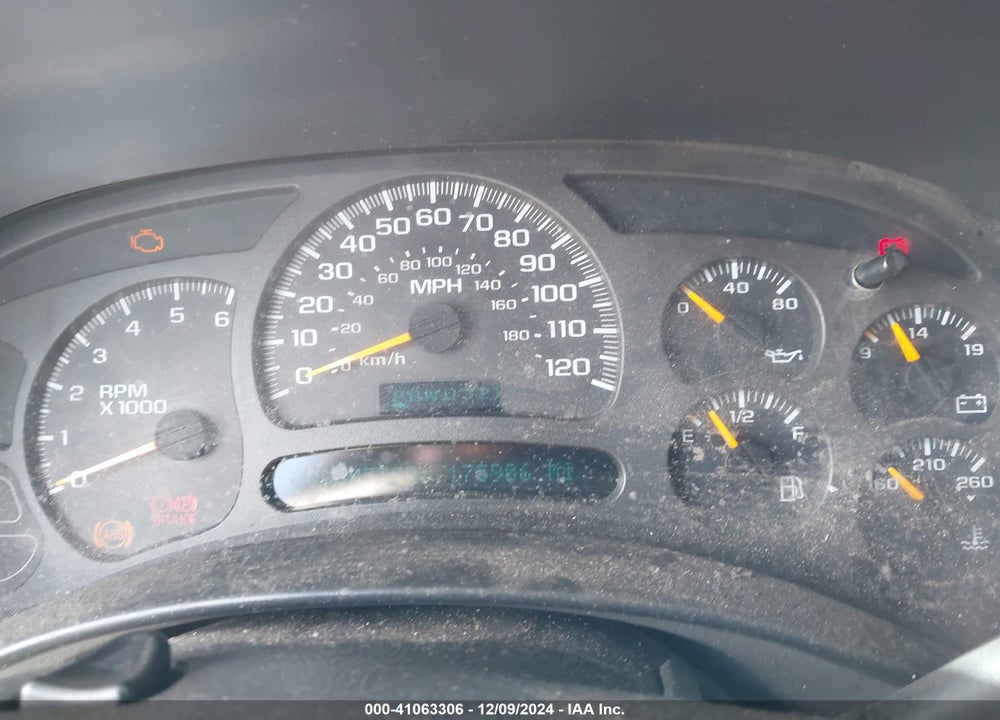 2004 CHEVROLET SILVERADO 1500 LS VIN: 2GCEC19V341101996