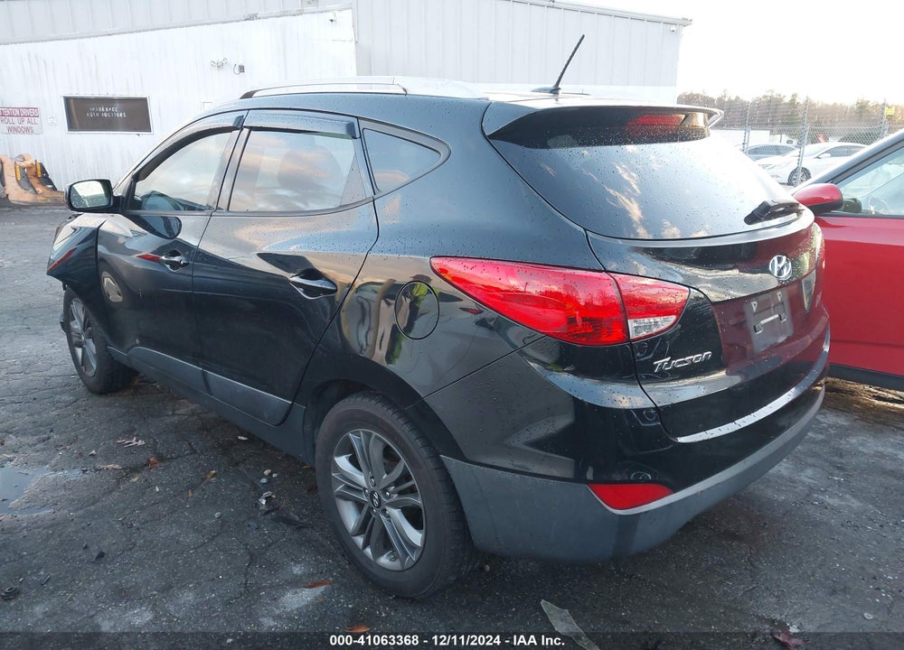 2015 HYUNDAI TUCSON SE VIN: KM8JU3AG3FU048692