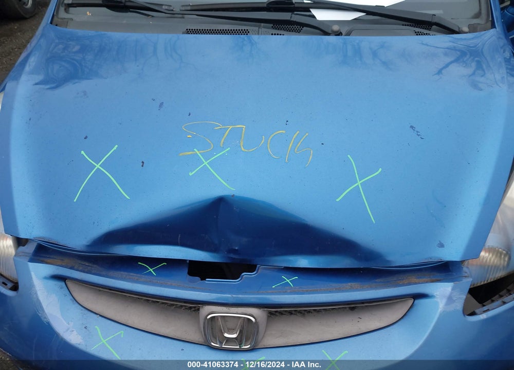 2008 HONDA FIT VIN: JHMGD38488S056973