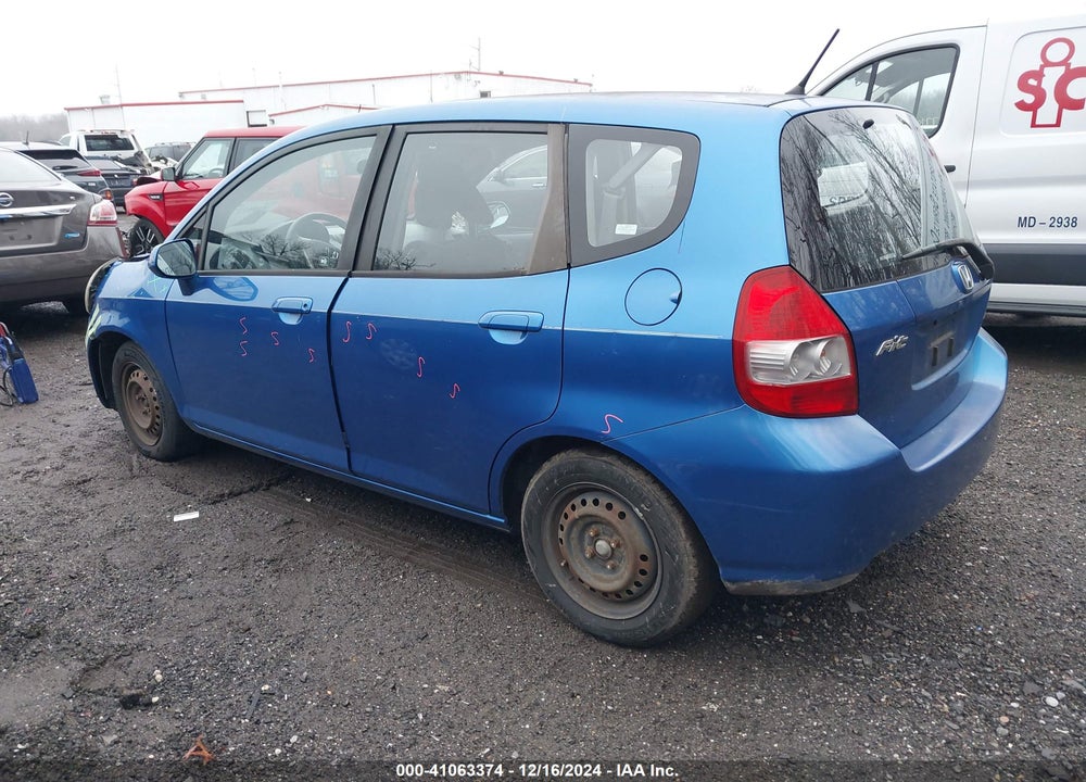 2008 HONDA FIT VIN: JHMGD38488S056973