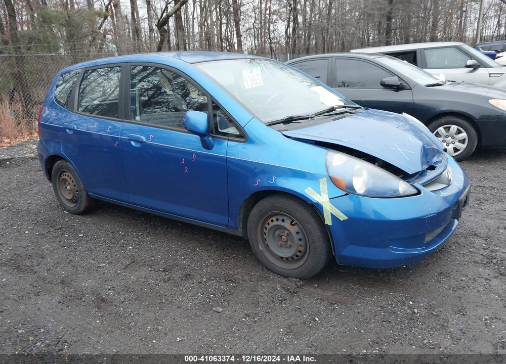2008 HONDA FIT VIN: JHMGD38488S056973