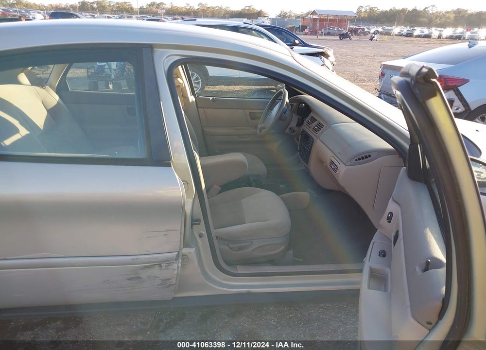 2006 FORD TAURUS SE VIN: 1FAFP53U16A108282