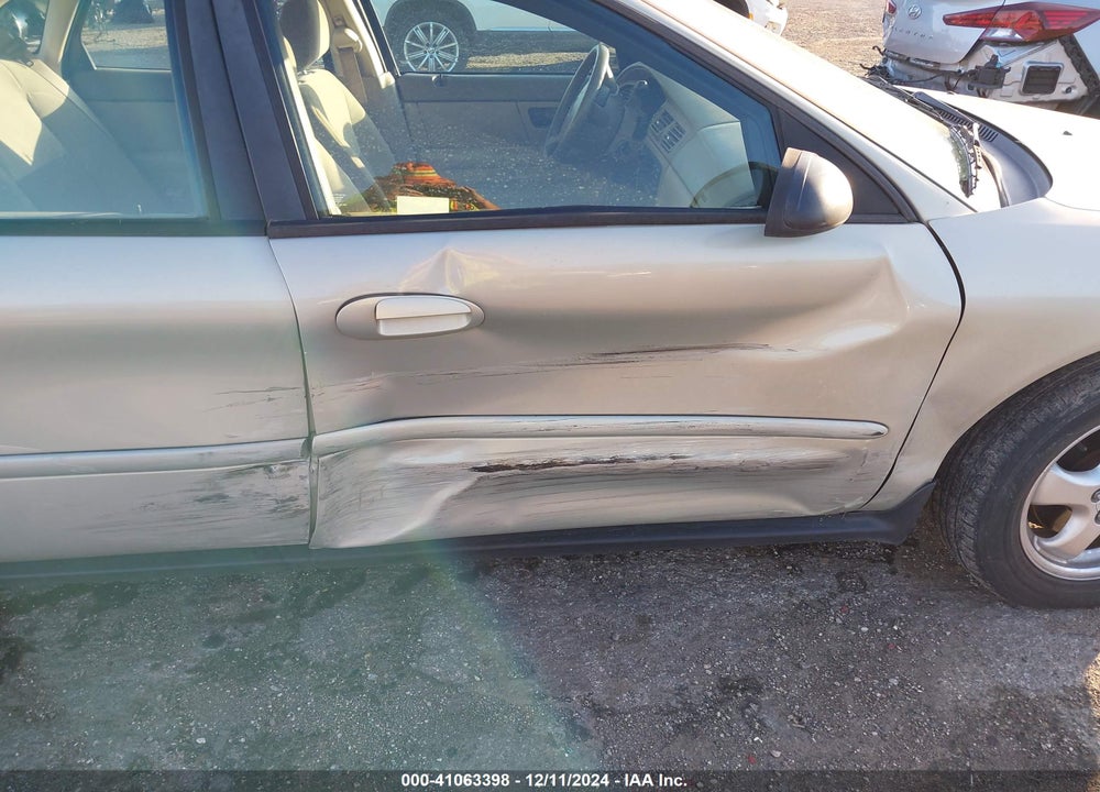 2006 FORD TAURUS SE VIN: 1FAFP53U16A108282