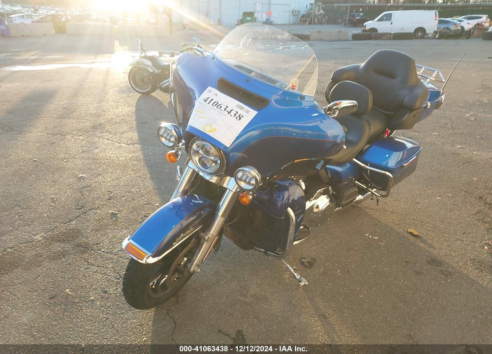 2017 HARLEY-DAVIDSON FLHTK ULTRA LIMITED VIN: 1HD1KED1XHB633697