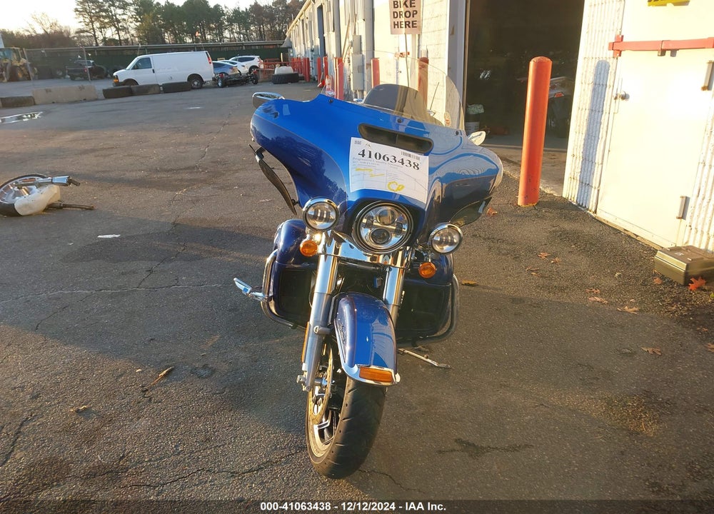 2017 HARLEY-DAVIDSON FLHTK ULTRA LIMITED VIN: 1HD1KED1XHB633697