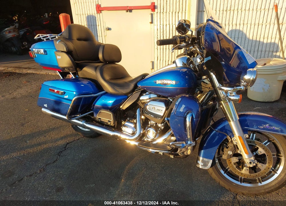 2017 HARLEY-DAVIDSON FLHTK ULTRA LIMITED VIN: 1HD1KED1XHB633697