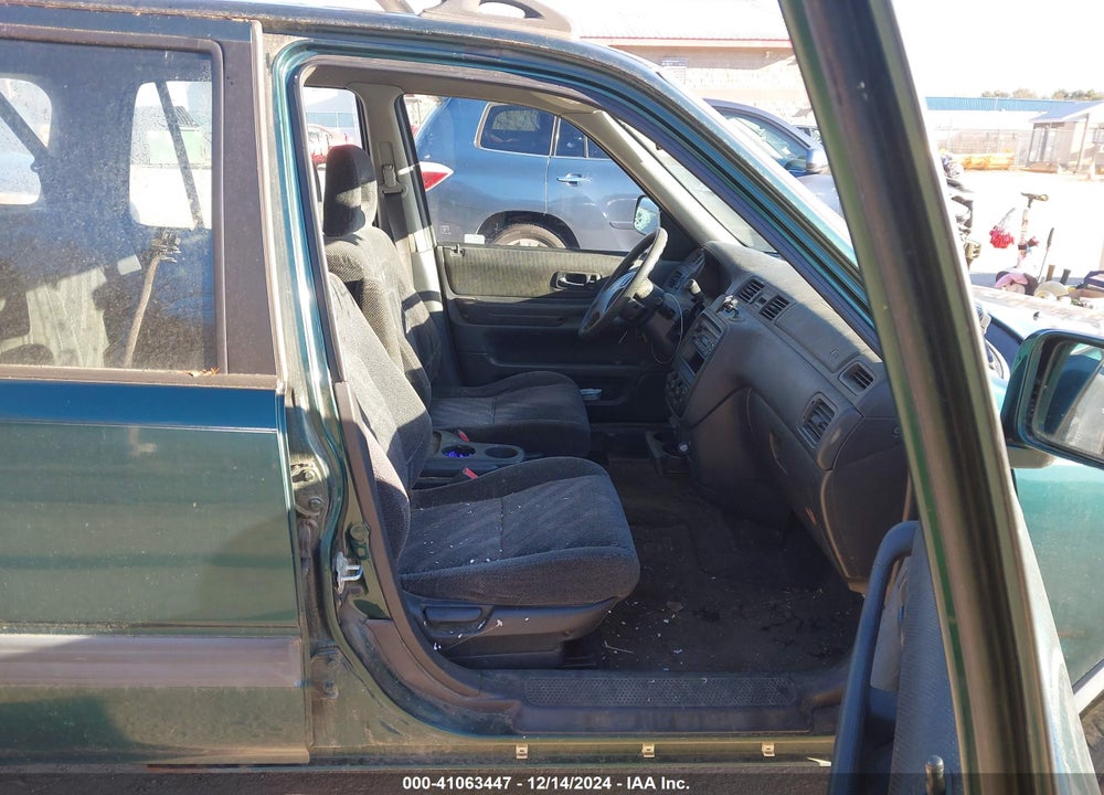 1999 HONDA CR-V EX VIN: JHLRD1866XC080460