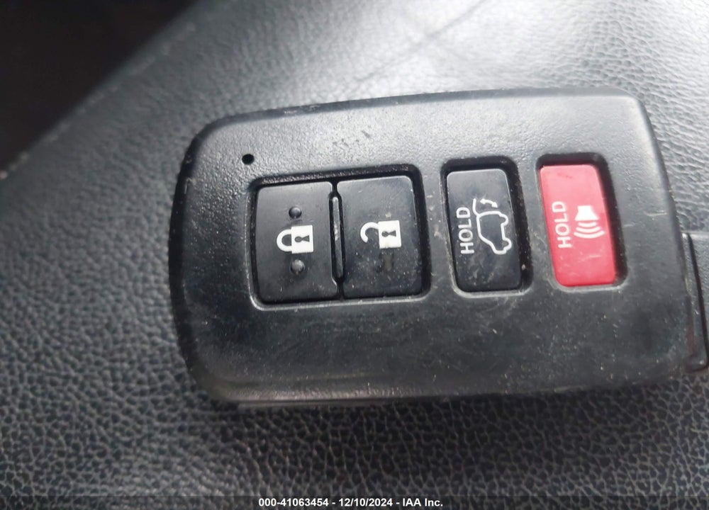 2019 TOYOTA HIGHLANDER XLE VIN: 5TDJZRFHXKS622987