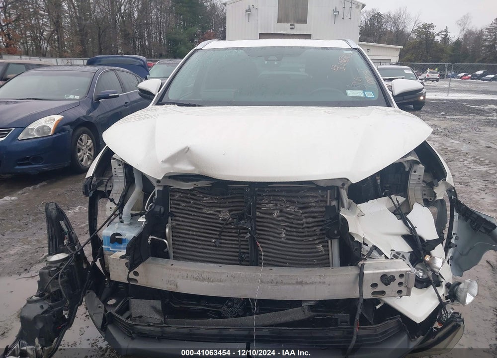2019 TOYOTA HIGHLANDER XLE VIN: 5TDJZRFHXKS622987