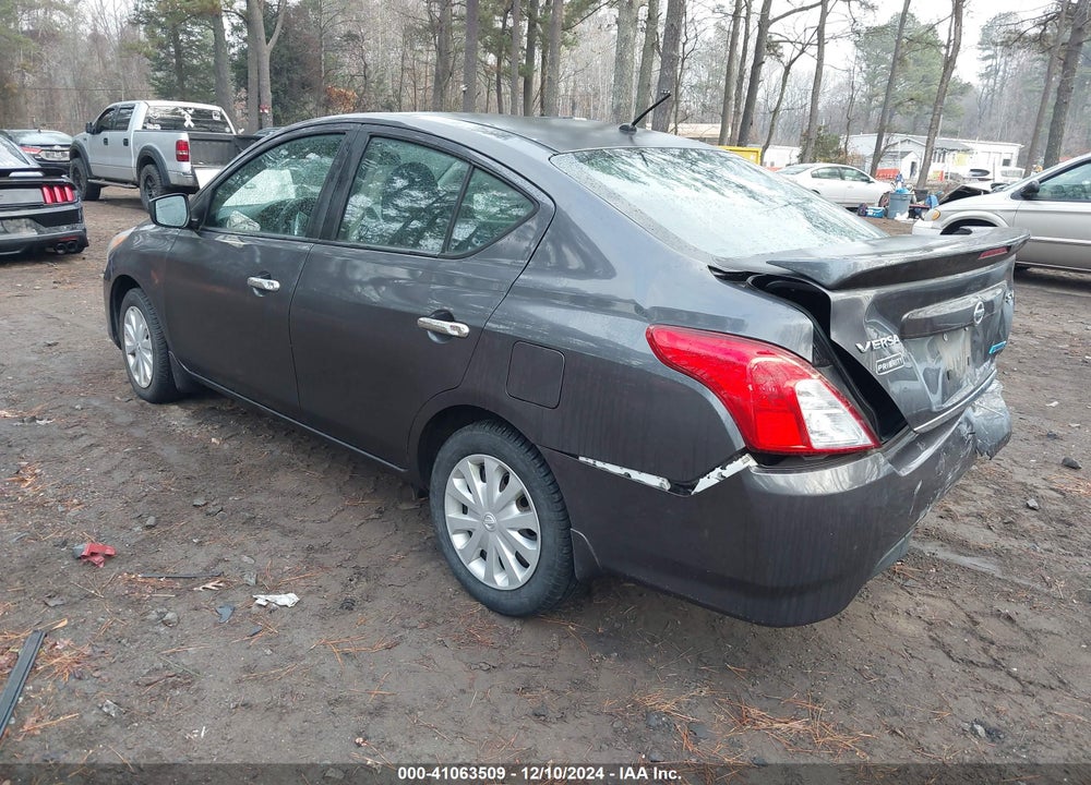 2015 NISSAN VERSA 1.6 SV VIN: 3N1CN7AP7FL904722
