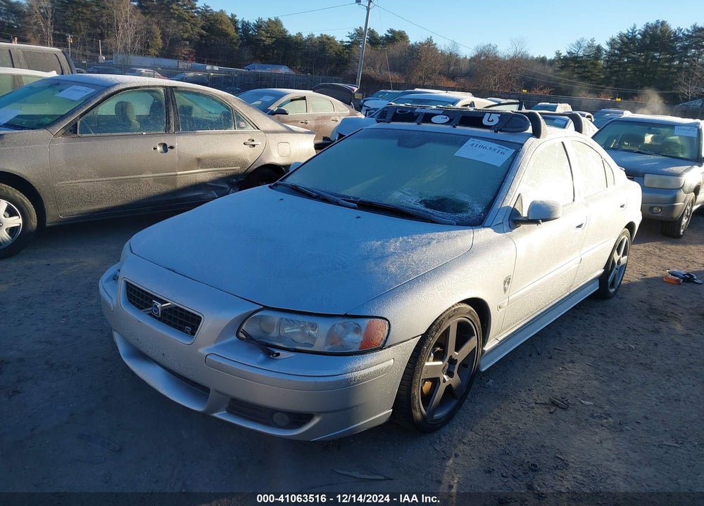 2005 VOLVO S60 R VIN: YV1RH527452450313