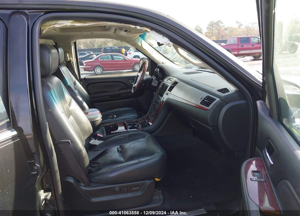 2007 CADILLAC ESCALADE ESV STANDARD VIN: 1GYFK66827R327083