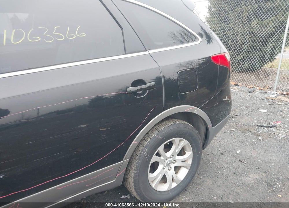 2011 HYUNDAI VERACRUZ GLS VIN: KM8NUDCC0BU163147