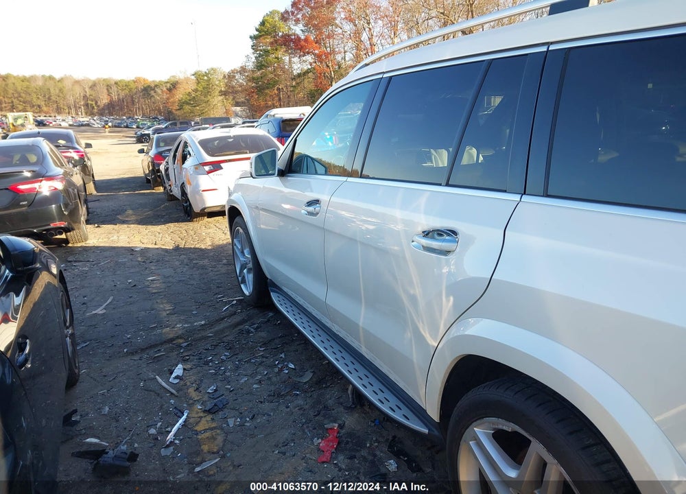 2016 MERCEDES-BENZ GL 550 VIN: 4JGDF7DE6GA703049