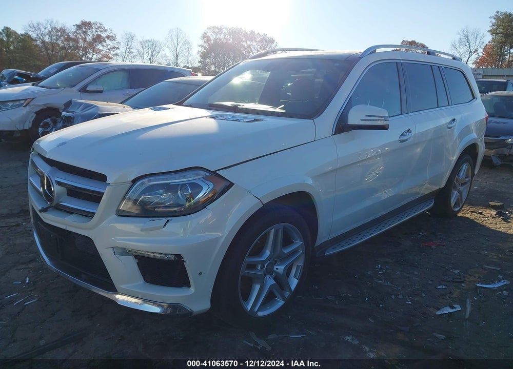 2016 MERCEDES-BENZ GL 550 VIN: 4JGDF7DE6GA703049